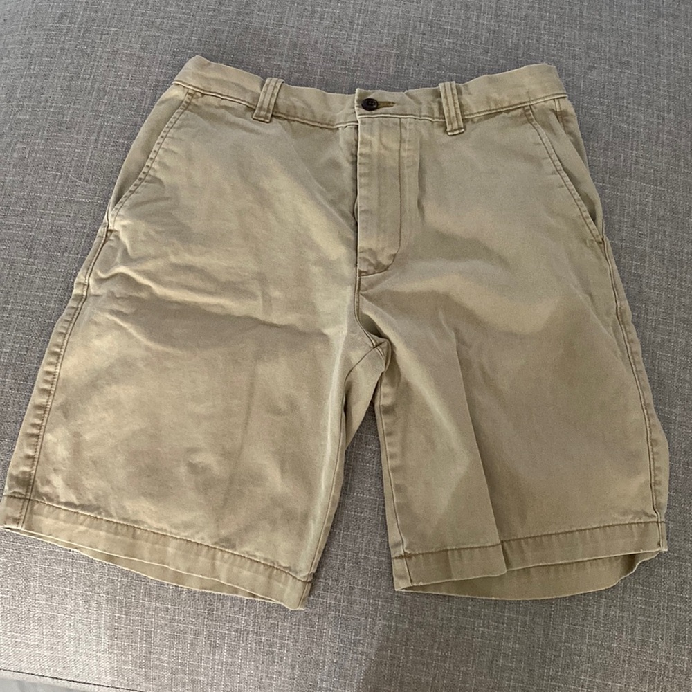Gently worn Eddie Bauer khaki shorts.